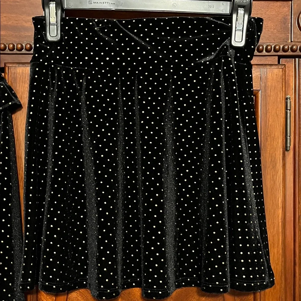 btween Black ‘Velvet Like’ Girl’s Skirt Set with Gold Polka Dots